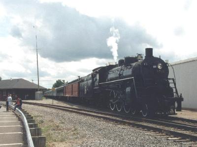 The big pix are 1152 x 864.