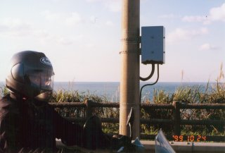 No.3-06 �M���҂��Q