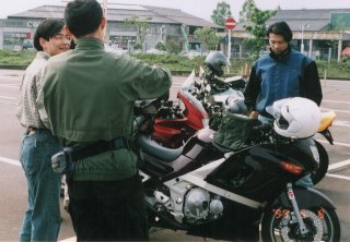 No.2 �o�C�N���͂��